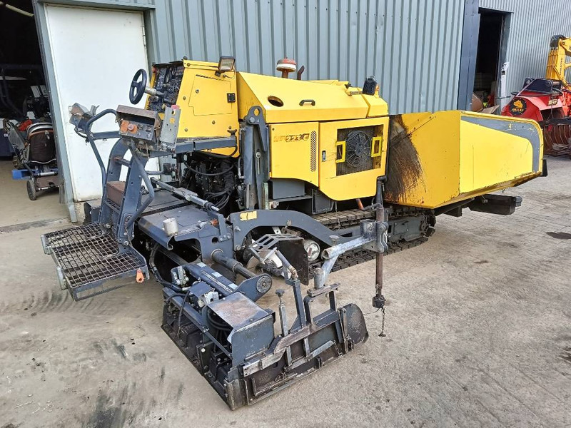 Bomag BF 223 C asfalteermachine asphalt paver dynamo - Finitrice: foto 1 Bomag BF 223 C asfalteermachine asphalt paver dynamo - Finitrice: foto 1