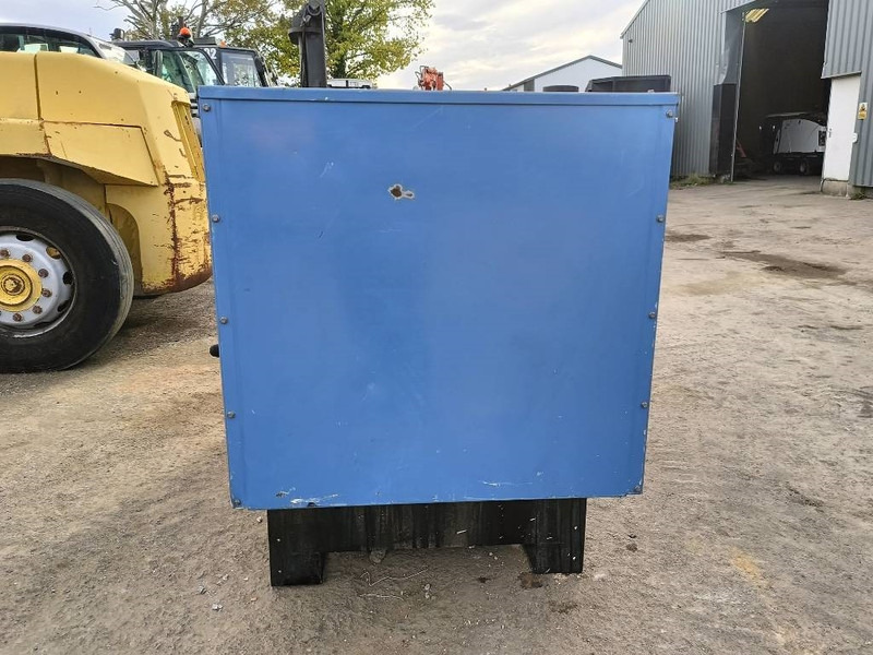 Gruppo elettrogeno SDMO J 44 K 44kva 64 A 35 kw generator aggregaat silent: foto 5