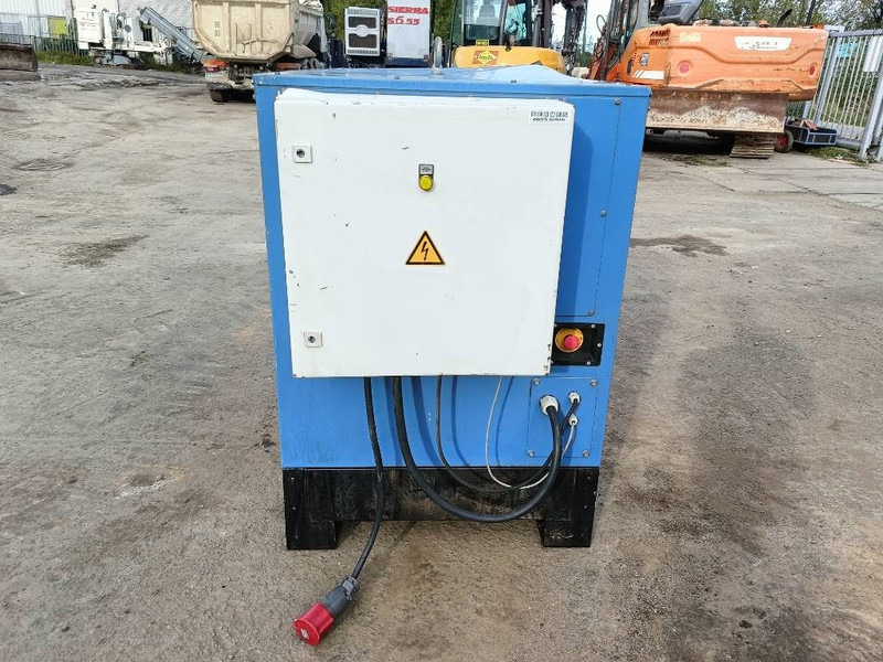 Gruppo elettrogeno SDMO J 44 K 44kva 64 A 35 kw generator aggregaat silent: foto 11