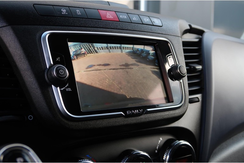 Furgone chiuso Iveco Daily 35S18HV 3.0 35 L2 H2 AUT/ LED/ CAMERA/ 3.5T/ CRUISE/ CLIMA/ TREKHAAK: foto 8