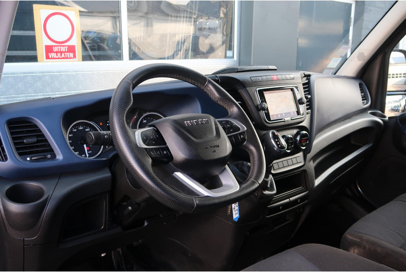 Iveco Daily 35S18HV 3.0 35 L2 H2 AUT/ LED/ CAMERA/ 3.5T/ CRUISE/ CLIMA/ TREKHAAK - Furgone chiuso: foto 2 Iveco Daily 35S18HV 3.0 35 L2 H2 AUT/ LED/ CAMERA/ 3.5T/ CRUISE/ CLIMA/ TREKHAAK - Furgone chiuso: foto 2
