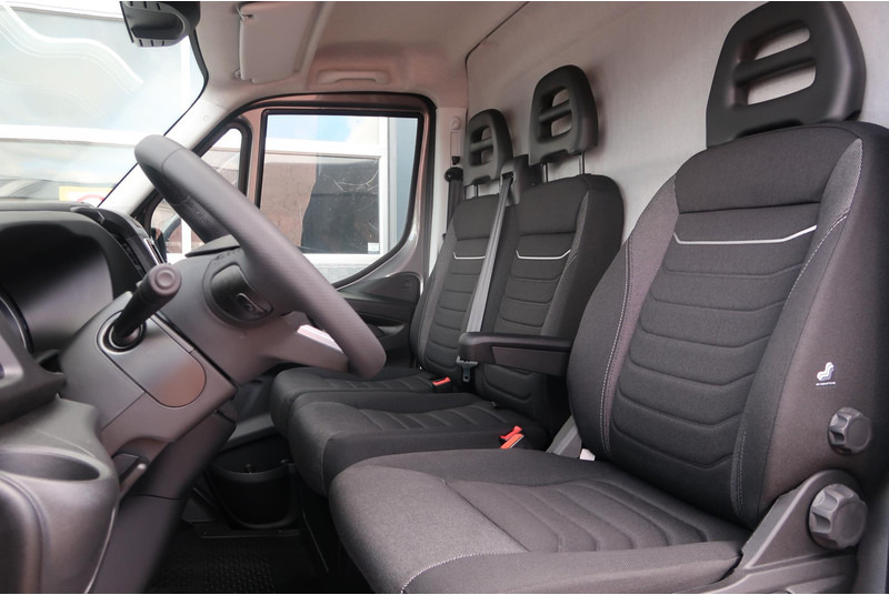 Furgone chiuso Iveco Daily 35S18HV 3.0 35 L2H2 BPM VRIJ/ LED/ NAVI/ CAMERA/ CLIMA: foto 14