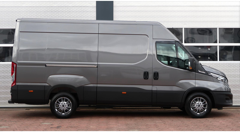 Furgone chiuso Iveco Daily 35S18HV 3.0 L2H2 BPM VRIJ/ AUT/ LED/ CAMERA/ NAVI/ CLIMA: foto 18