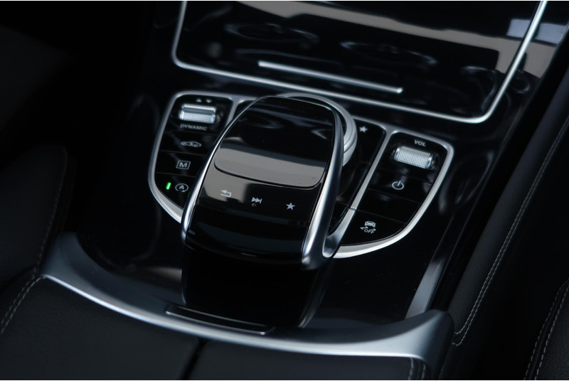 Mercedes-Benz GLC 350 d 4MATIC Premium Plus AMG/ PANO/ AIRM/ MEMORY/ 360/ BURMESTER/ ACC/ TREKHAAK - SUV/ Fuoristrada: foto 4 Mercedes-Benz GLC 350 d 4MATIC Premium Plus AMG/ PANO/ AIRM/ MEMORY/ 360/ BURMESTER/ ACC/ TREKHAAK - SUV/ Fuoristrada: foto 4