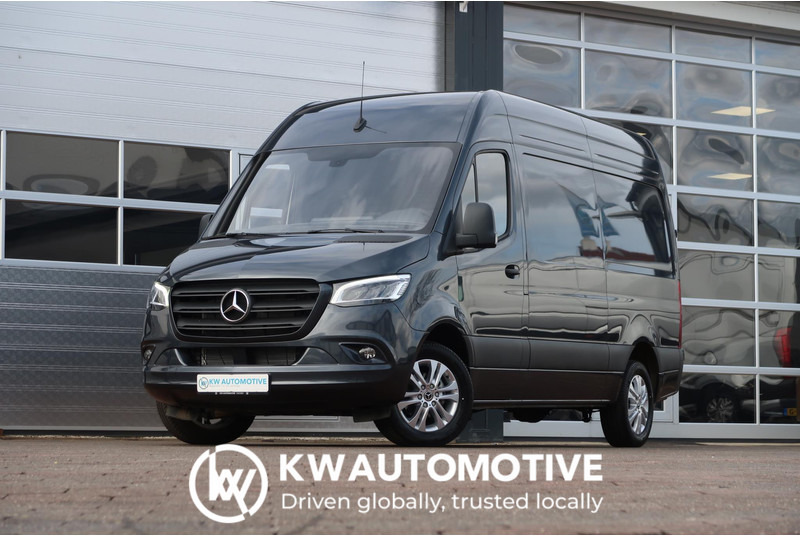 Mercedes-Benz Sprinter 317 CDI L2H2 RWD BPM VRIJ/ AUT/ 3.5T/ LED/ CAMERA/ MBUX/ CRUISE/ CLIMA - Furgone chiuso: foto 1 Mercedes-Benz Sprinter 317 CDI L2H2 RWD BPM VRIJ/ AUT/ 3.5T/ LED/ CAMERA/ MBUX/ CRUISE/ CLIMA - Furgone chiuso: foto 1