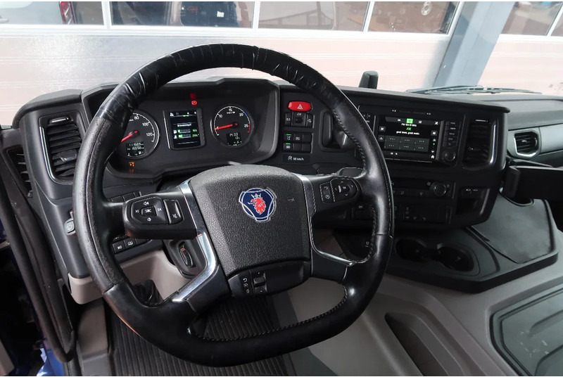 Scania P500 6x2/ FULL AIR/ HYDRAULIC/ LEATHER/ 2.950 WB/ DIFF LOCK/ SLIDE DISH - Trattore stradale: foto 2 Scania P500 6x2/ FULL AIR/ HYDRAULIC/ LEATHER/ 2.950 WB/ DIFF LOCK/ SLIDE DISH - Trattore stradale: foto 2