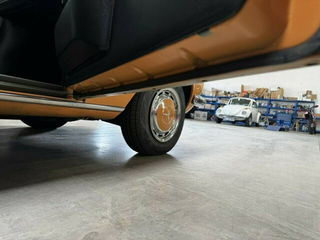 Berlina MERCEDES-BENZ 200 D/8 W115...: foto 14 Berlina MERCEDES-BENZ 200 D/8 W115...: foto 14