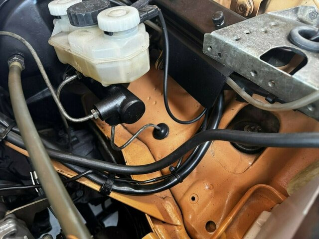 Berlina MERCEDES-BENZ 200 D/8 W115...: foto 18 Berlina MERCEDES-BENZ 200 D/8 W115...: foto 18