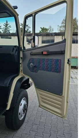 MERCEDES-BENZ 814 DA T2 Vario 4x4 Allrad... - Furgone con cassone fisso: foto 5 MERCEDES-BENZ 814 DA T2 Vario 4x4 Allrad... - Furgone con cassone fisso: foto 5