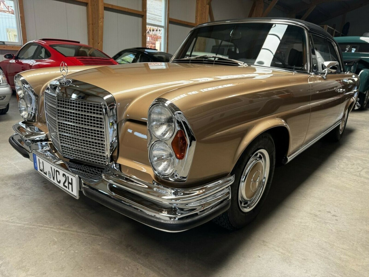 Mercedes-Benz 280 SE Cabrio W111 BRABUS-Classic Restauration - Cabriolet: foto 3 Mercedes-Benz 280 SE Cabrio W111 BRABUS-Classic Restauration - Cabriolet: foto 3