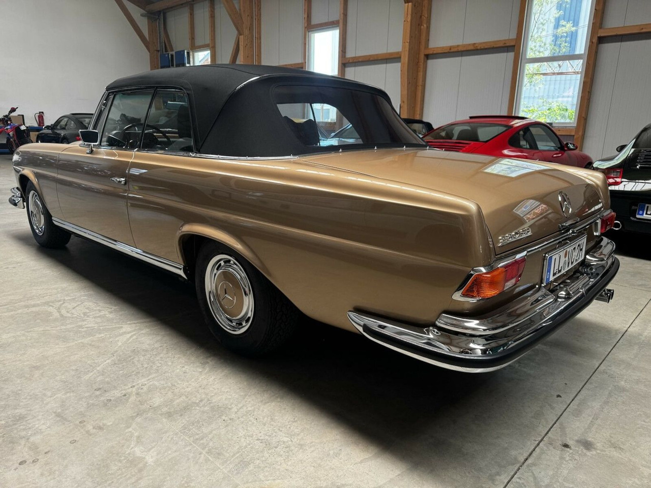 Mercedes-Benz 280 SE Cabrio W111 BRABUS-Classic Restauration - Autovettura: foto 5 Mercedes-Benz 280 SE Cabrio W111 BRABUS-Classic Restauration - Autovettura: foto 5