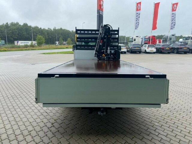 RENAULT Master 2.3 dCi 165 HIAB Kran T-CLX 013... - Furgone con cassone fisso: foto 4 RENAULT Master 2.3 dCi 165 HIAB Kran T-CLX 013... - Furgone con cassone fisso: foto 4