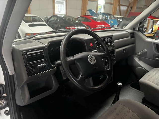 VW T4 Caravelle 2.5 TDI Syncro Sperre 1. Hand!... - Autovettura: foto 5 VW T4 Caravelle 2.5 TDI Syncro Sperre 1. Hand!... - Autovettura: foto 5
