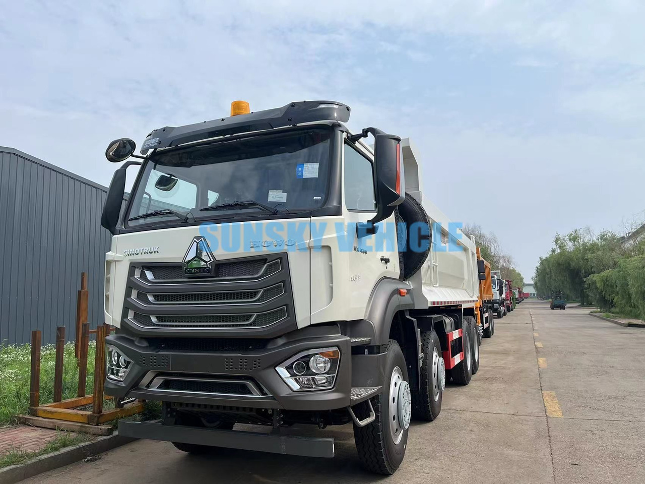 Leasing di HOHAN Brand New 8X4 400HP Dump Truck HOHAN Brand New 8X4 400HP Dump Truck: foto 15