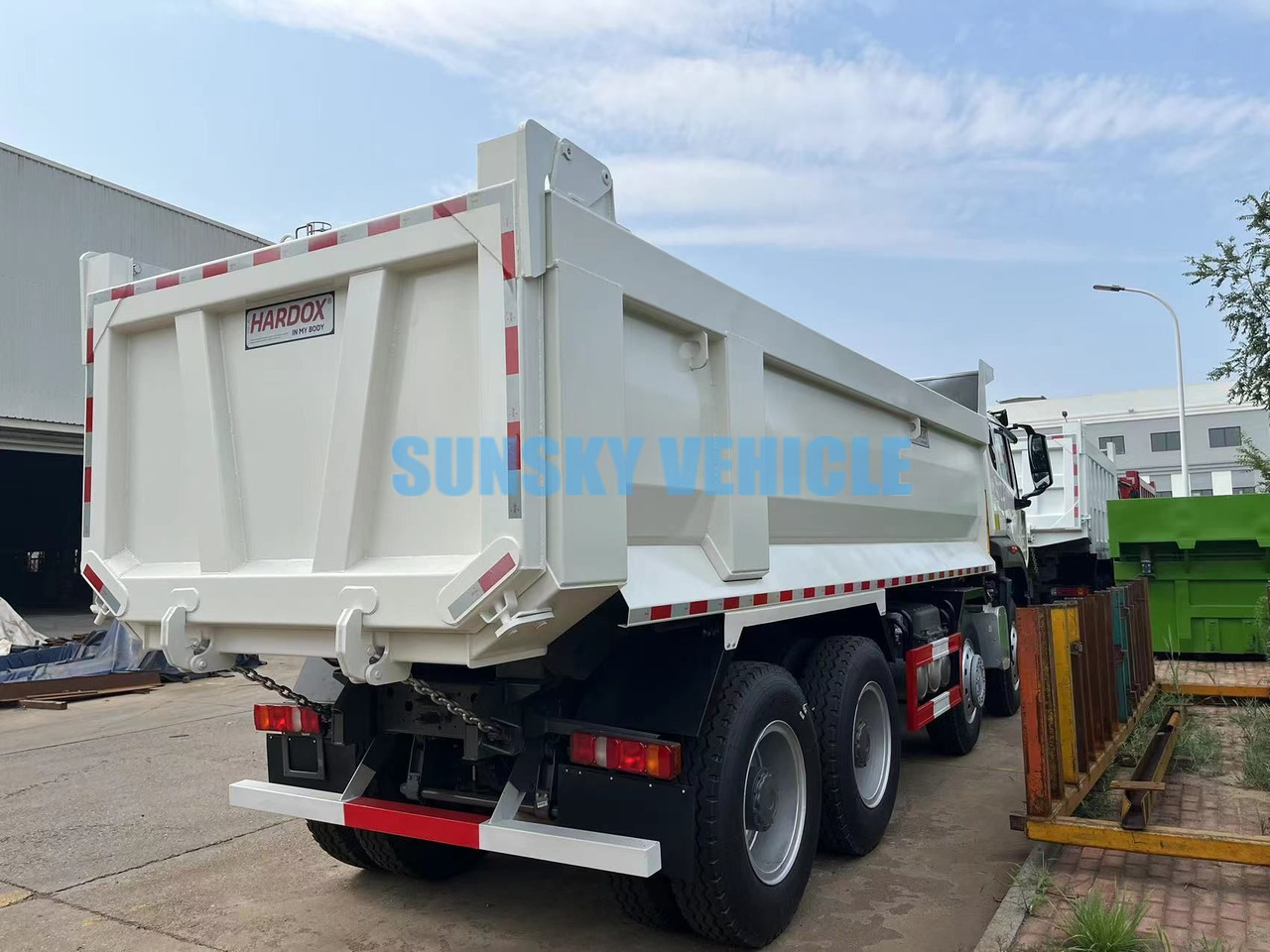 Leasing di HOHAN Brand New 8X4 400HP Dump Truck HOHAN Brand New 8X4 400HP Dump Truck: foto 8