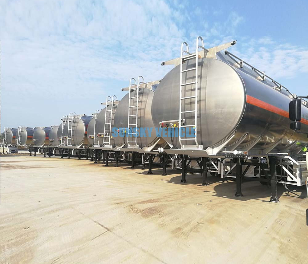 SUNSKY Fuel Tank Trailer - Semirimorchio cisterna: foto 4 SUNSKY Fuel Tank Trailer - Semirimorchio cisterna: foto 4