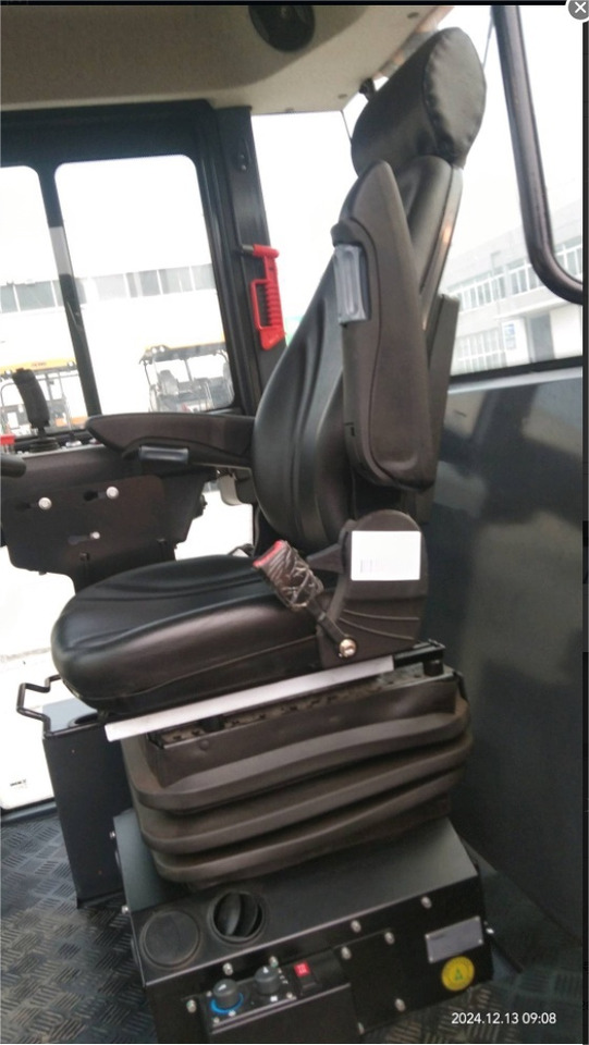 Rullo stradale XCMG CV123 used 12ton single drum vibratory compactor price: foto 8 Rullo stradale XCMG CV123 used 12ton single drum vibratory compactor price: foto 8