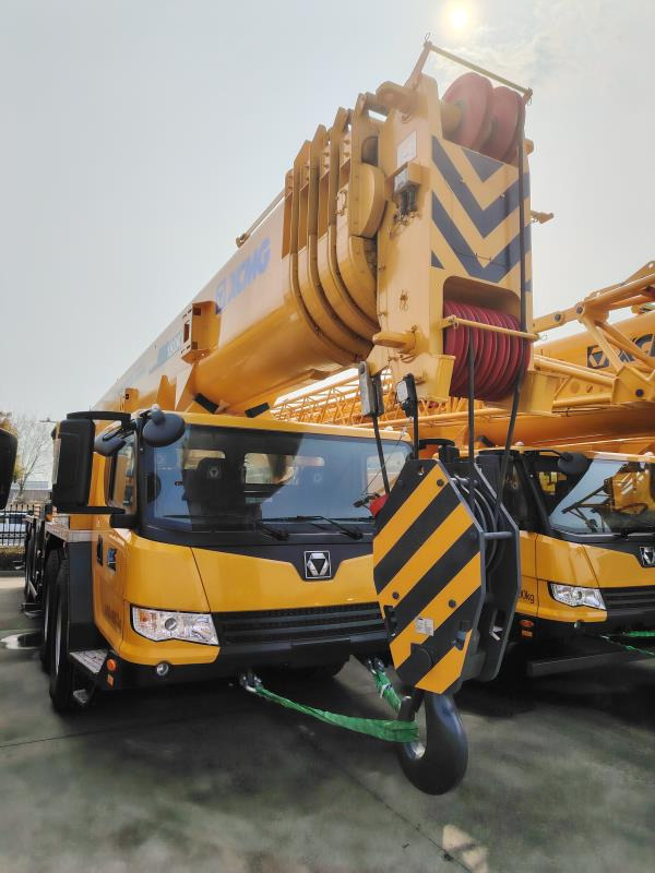 XCMG Factory 180 Ton Used QY180K5C Telescopic Boom Truck Mounted Crane Price List - Autogru: foto 3 XCMG Factory 180 Ton Used QY180K5C Telescopic Boom Truck Mounted Crane Price List - Autogru: foto 3