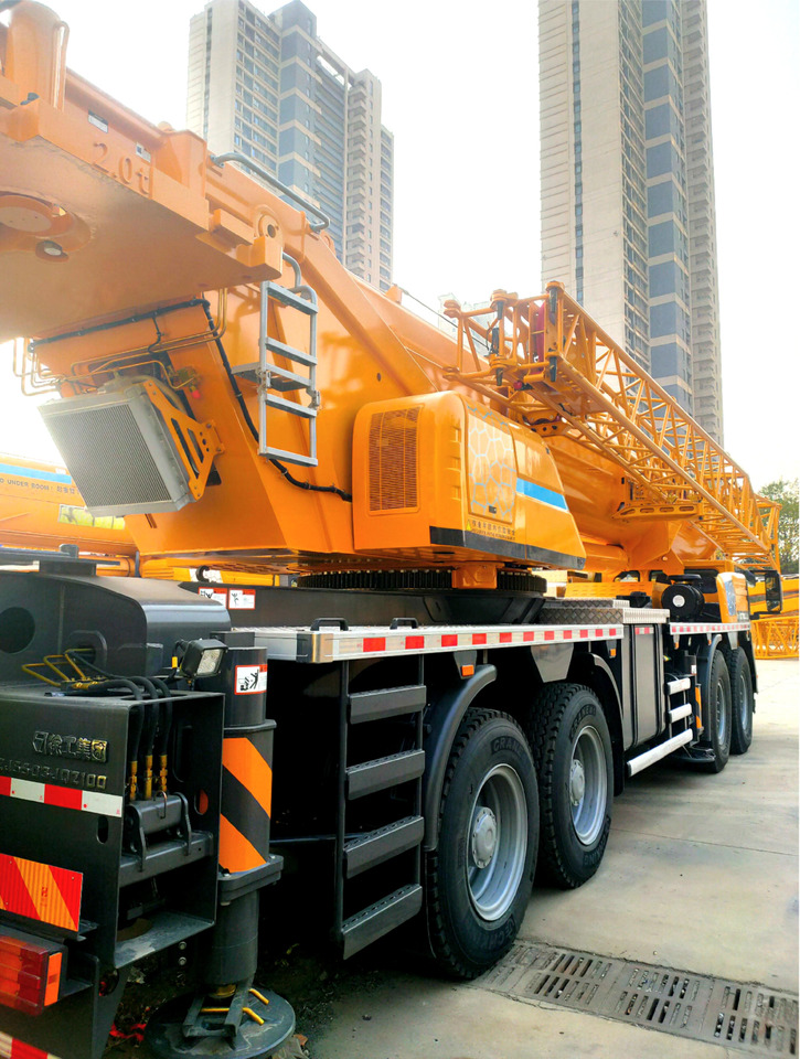 XCMG Offical 100 Tons Used Truck Crane XCT100L7-1 Boom Mobile Crane Price For Sale - Autogru: foto 4 XCMG Offical 100 Tons Used Truck Crane XCT100L7-1 Boom Mobile Crane Price For Sale - Autogru: foto 4