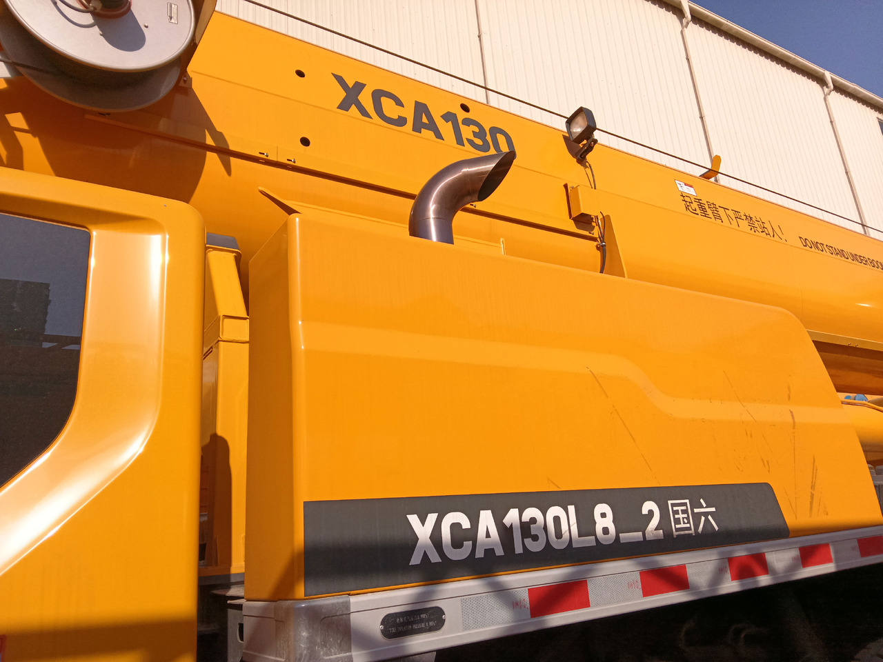 XCMG Official 8-Section XCA130L8_2 Used Knuckle Boom Truck Crane 130 Ton Hydraulic Crane Price - Gru multistrada: foto 4 XCMG Official 8-Section XCA130L8_2 Used Knuckle Boom Truck Crane 130 Ton Hydraulic Crane Price - Gru multistrada: foto 4