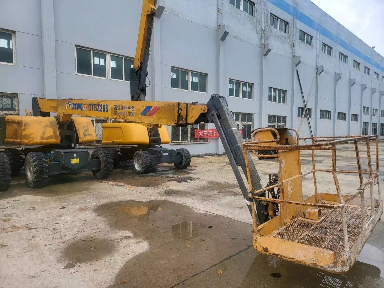 XCMG Official Cherry Picker Boom Lift GTBZ26S 26m Straight Arm Lift Aerial Work Platform Price - Piattaforma telescopica: foto 5 XCMG Official Cherry Picker Boom Lift GTBZ26S 26m Straight Arm Lift Aerial Work Platform Price - Piattaforma telescopica: foto 5