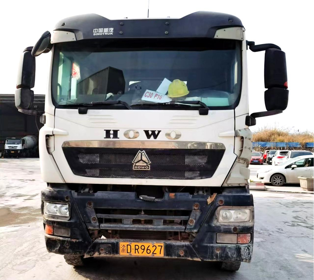 XCMG Official Second Hand G4804B HOWO Concrete Mixer Truck 12 Cubic Hydraulic Concrete Mixer Price List - Autobetoniera: foto 3 XCMG Official Second Hand G4804B HOWO Concrete Mixer Truck 12 Cubic Hydraulic Concrete Mixer Price List - Autobetoniera: foto 3
