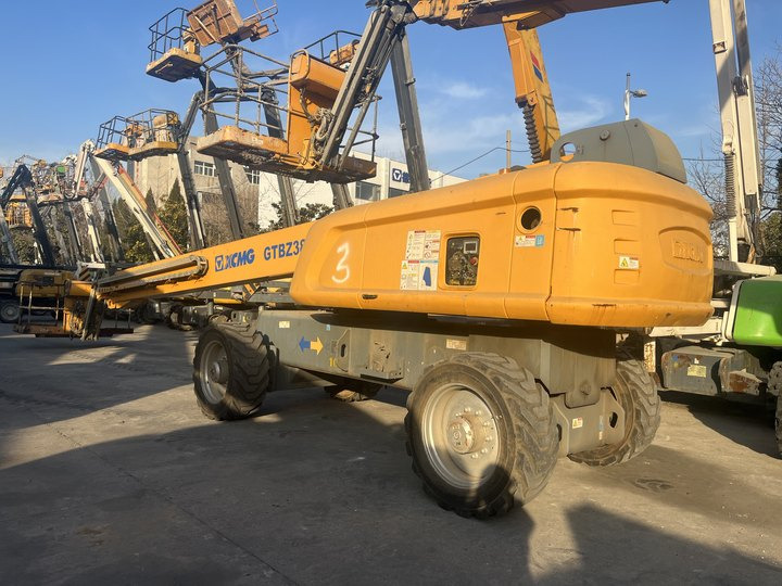 XCMG Official Second Hand Hydraulic Boom Lift GTBZ38S 38m Aerial Work Platform For Sale - Piattaforma telescopica: foto 4 XCMG Official Second Hand Hydraulic Boom Lift GTBZ38S 38m Aerial Work Platform For Sale - Piattaforma telescopica: foto 4