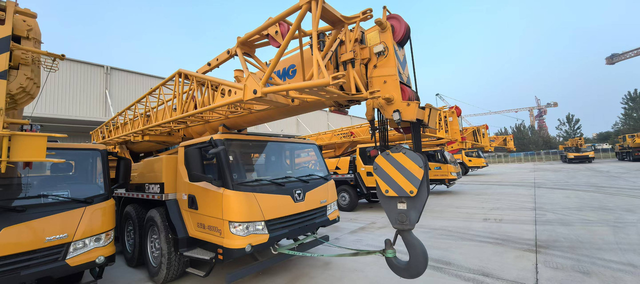 XCMG Official Second Hand Hydraulic Truck Crane QY75K 75ton Mobile Crane For Sale - Autogru: foto 3 XCMG Official Second Hand Hydraulic Truck Crane QY75K 75ton Mobile Crane For Sale - Autogru: foto 3