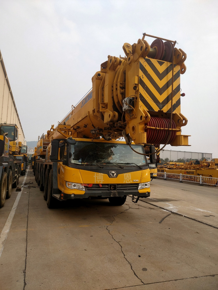 XCMG Official Second Hand Truck Cranes XCA300_1 300 Ton Mobile Crane Price - Gru multistrada: foto 4 XCMG Official Second Hand Truck Cranes XCA300_1 300 Ton Mobile Crane Price - Gru multistrada: foto 4