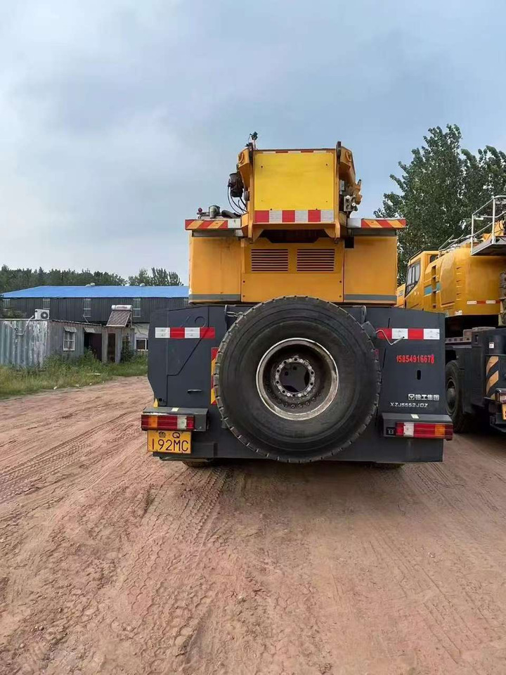 XCMG Official Used Boom Truck Crane XCA300 300t Diesel All Terrain Crane Best Sale - Gru multistrada: foto 4 XCMG Official Used Boom Truck Crane XCA300 300t Diesel All Terrain Crane Best Sale - Gru multistrada: foto 4