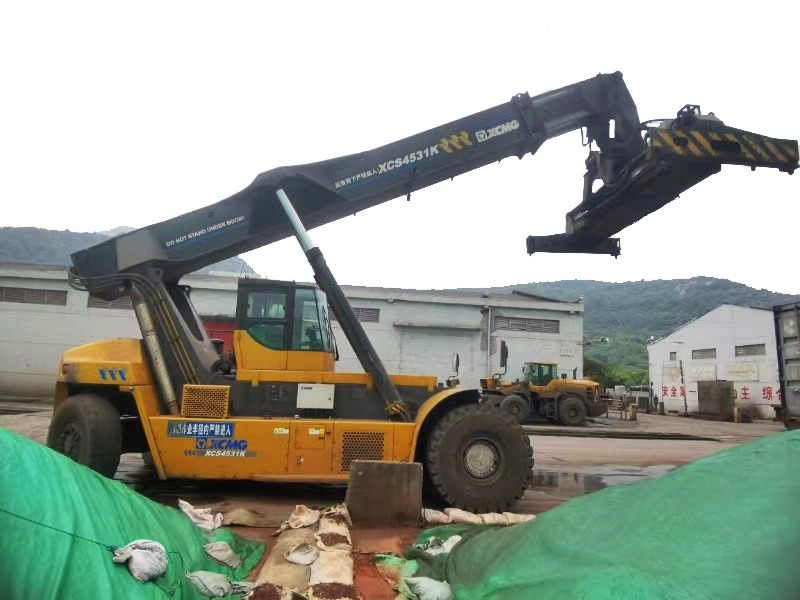 XCMG Official Used Mobile Reach Stacker 45 Tons XCS4531K For Container Price List - Reach stacker: foto 5 XCMG Official Used Mobile Reach Stacker 45 Tons XCS4531K For Container Price List - Reach stacker: foto 5