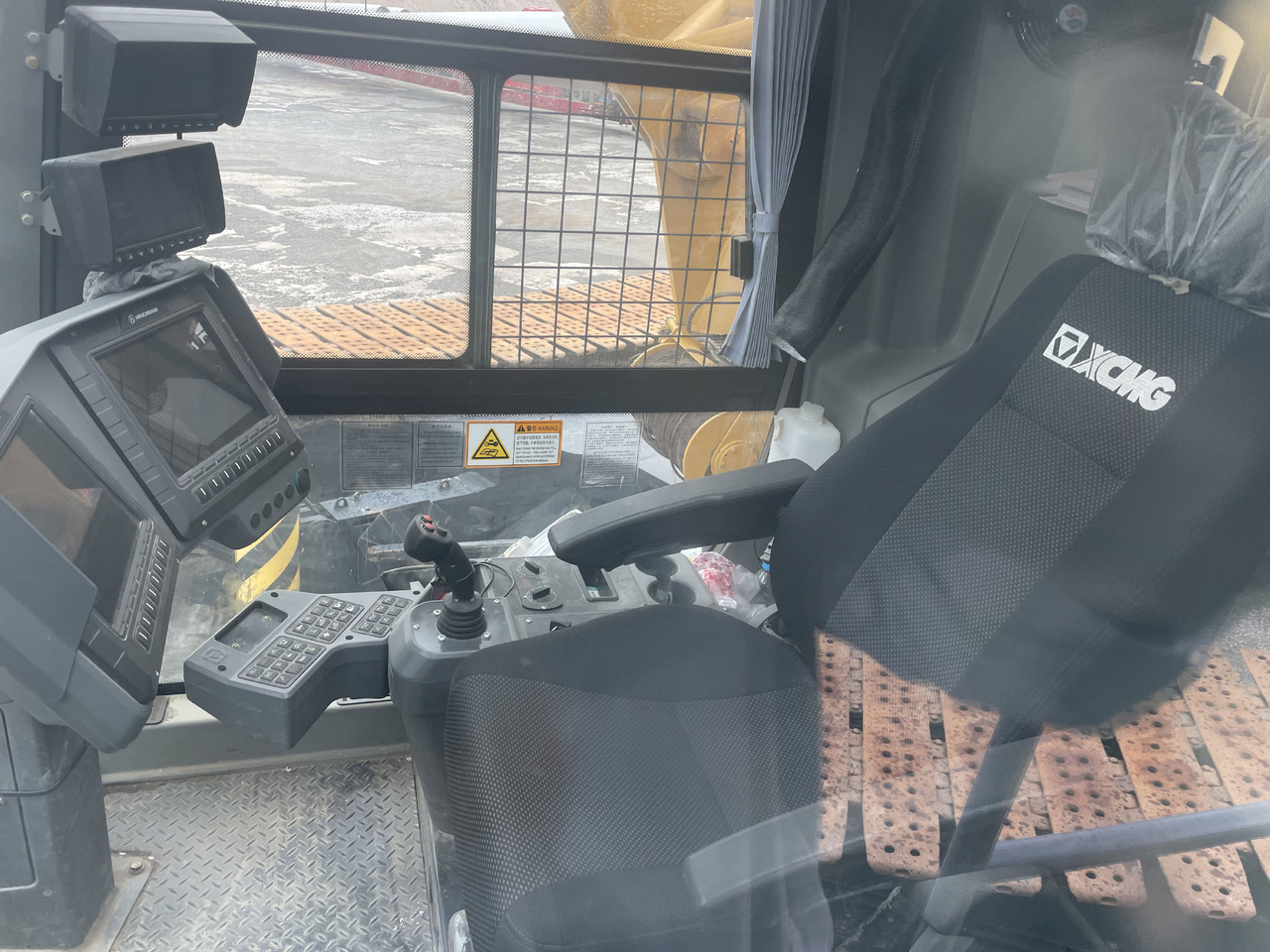Leasing di  XCMG Official Used Telescopic Crawler Crane XGC11000A 1000 Ton Heavy Duty Lattice Boom Crawler Crane Sale XCMG Official Used Telescopic Crawler Crane XGC11000A 1000 Ton Heavy Duty Lattice Boom Crawler Crane Sale: foto 7