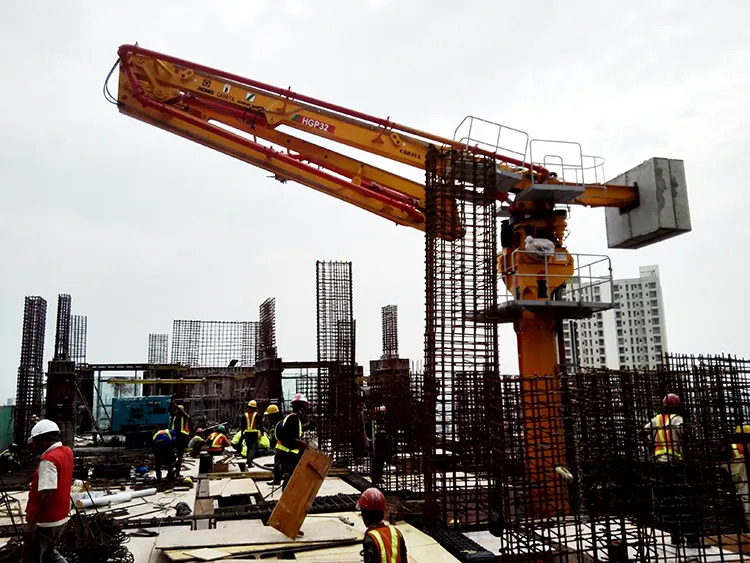 XCMG Schwing Concrete Distributor HGP32 High Efficiency 22kw 32m Hydraulic Spider Concrete Placing Boom Made in China - Pompa carrellata per calcestruzzo: foto 5 XCMG Schwing Concrete Distributor HGP32 High Efficiency 22kw 32m Hydraulic Spider Concrete Placing Boom Made in China - Pompa carrellata per calcestruzzo: foto 5