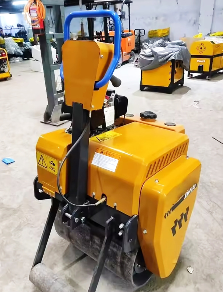 XCMG XMR030 small mini light single drum vibratory road roller - Mini rullo: foto 2 XCMG XMR030 small mini light single drum vibratory road roller - Mini rullo: foto 2