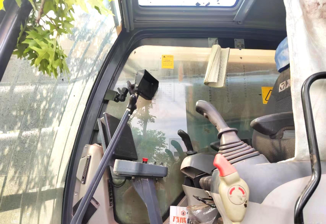 XCMG certified used rotary drilling rig XR240E - Perforatrice: foto 5 XCMG certified used rotary drilling rig XR240E - Perforatrice: foto 5