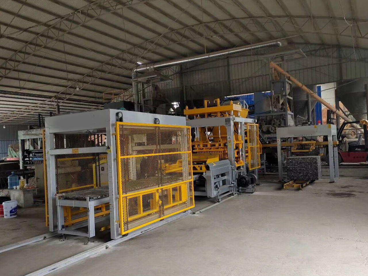 XCMG manufacturer MM8-15 Mud Red Clay Brick Making Machine - Blocchiera: foto 3 XCMG manufacturer MM8-15 Mud Red Clay Brick Making Machine - Blocchiera: foto 3