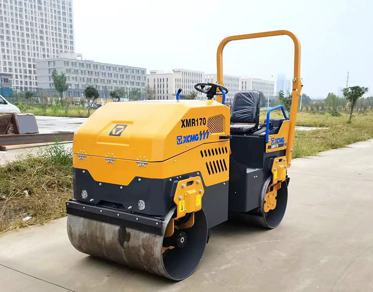 XCMG official brand new 1.7 ton small road roller XMR170 - Mini rullo: foto 4 XCMG official brand new 1.7 ton small road roller XMR170 - Mini rullo: foto 4