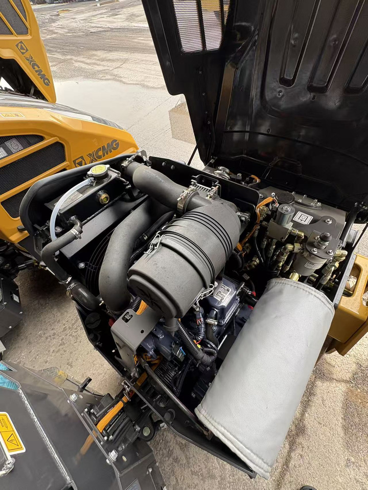 XCMG small XD120 Double Drum Vibratory Road Roller - Mini rullo: foto 5 XCMG small XD120 Double Drum Vibratory Road Roller - Mini rullo: foto 5
