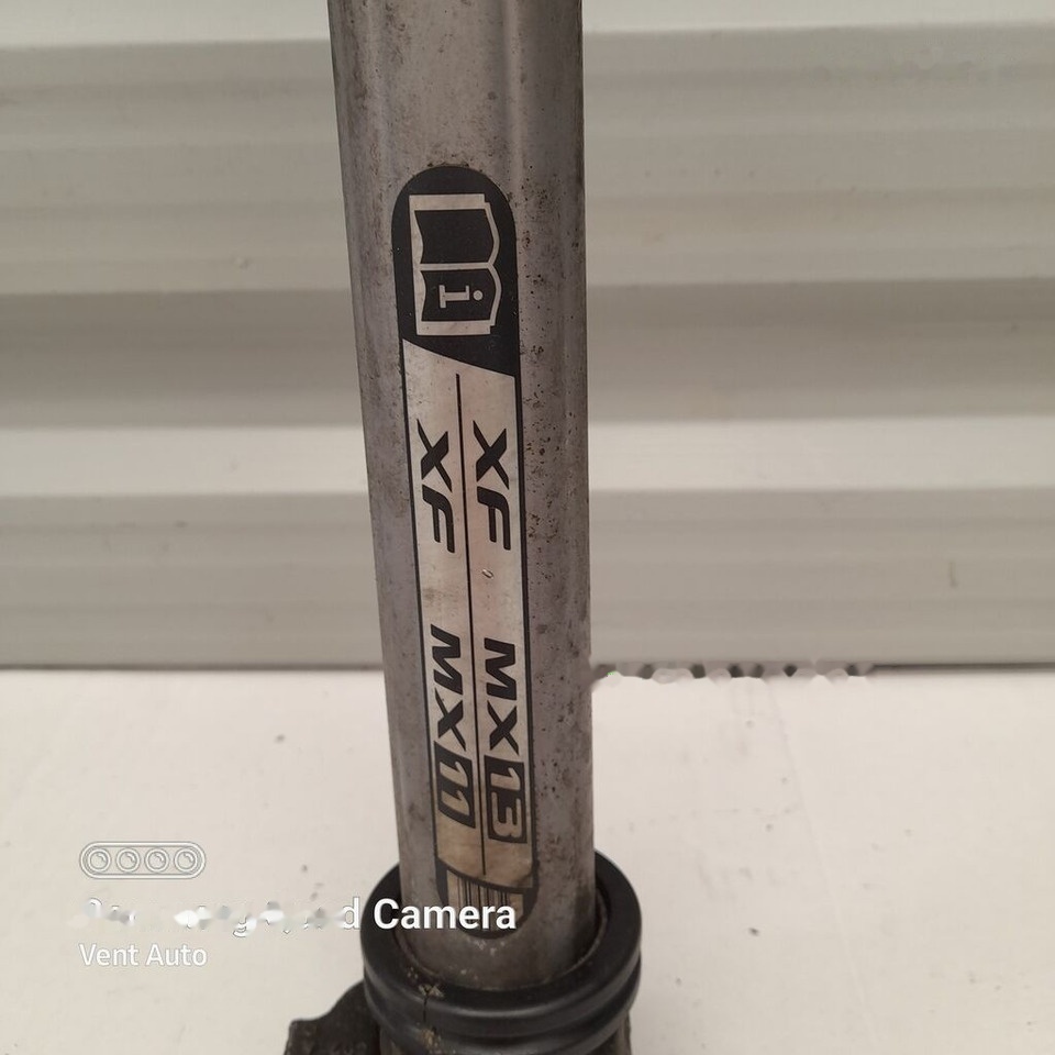 DAF XF 106 1925873 DAF 1925873 truck - Albero di trasmissione per Camion: foto 3 DAF XF 106 1925873 DAF 1925873 truck - Albero di trasmissione per Camion: foto 3