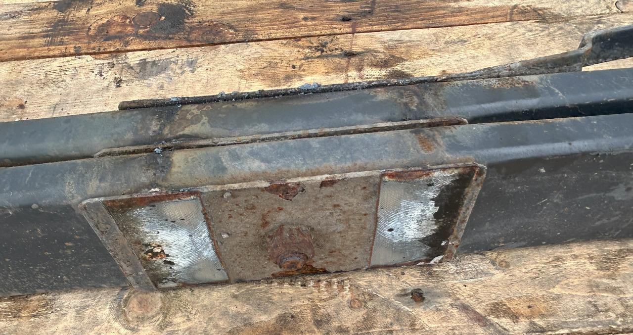MERCEDES 2-LEAF SPRING MERCEDES ACTROS - Sospensione a balestra: foto 4 MERCEDES 2-LEAF SPRING MERCEDES ACTROS - Sospensione a balestra: foto 4