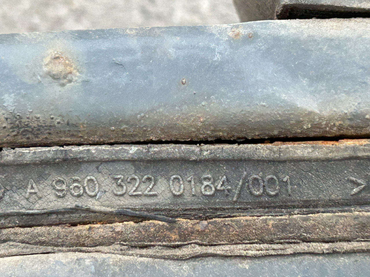 MERCEDES 2-LEAF SPRING MERCEDES ACTROS - Sospensione a balestra: foto 3 MERCEDES 2-LEAF SPRING MERCEDES ACTROS - Sospensione a balestra: foto 3