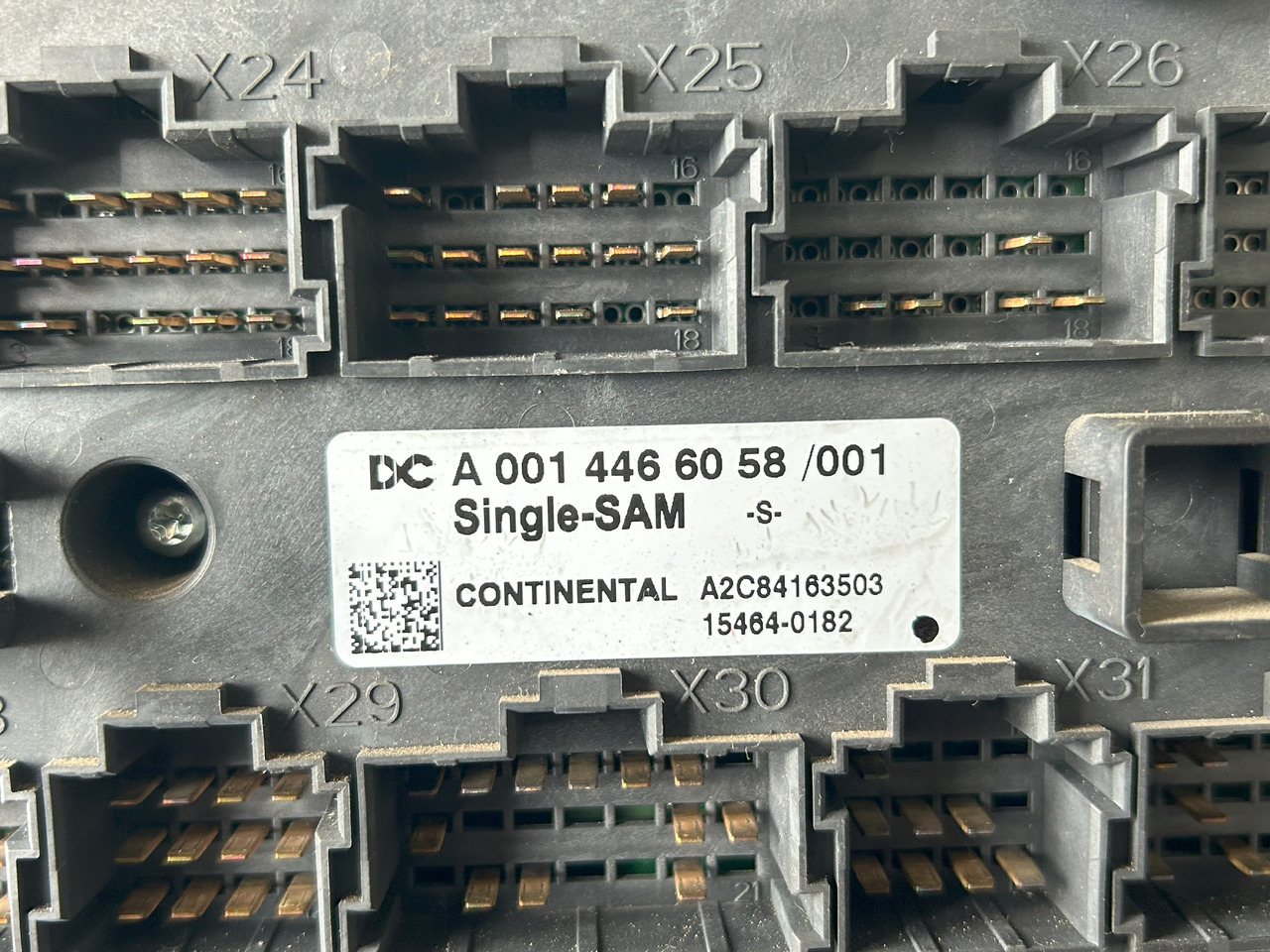 MERCEDES AROCS MP4 A FUSE MODULE SAM - Fusibile: foto 2 MERCEDES AROCS MP4 A FUSE MODULE SAM - Fusibile: foto 2