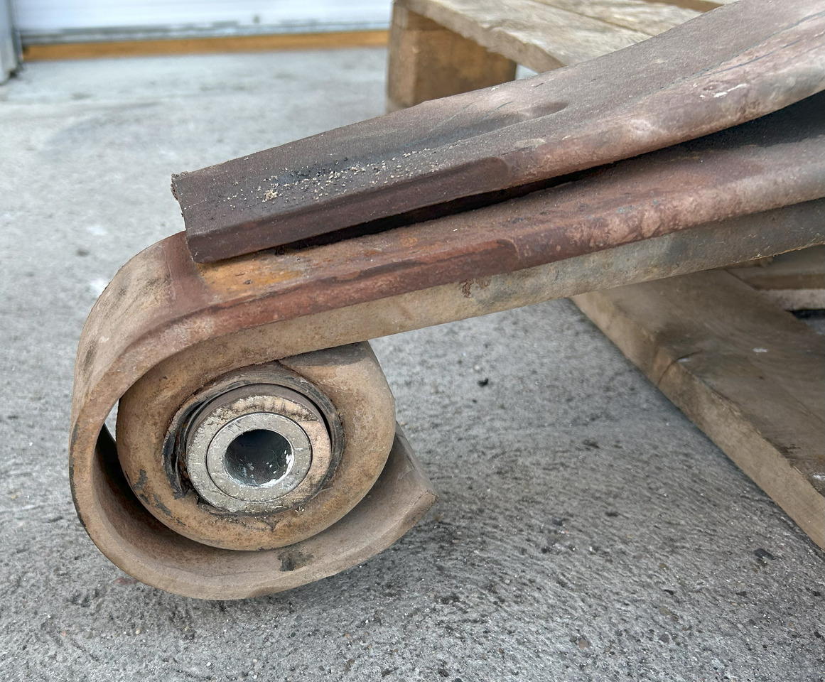 MERCEDES-BENZ 3-LEAF SPRING FRONT FOR MERCEDES AROCS MP4 - Sospensione a balestra: foto 3 MERCEDES-BENZ 3-LEAF SPRING FRONT FOR MERCEDES AROCS MP4 - Sospensione a balestra: foto 3