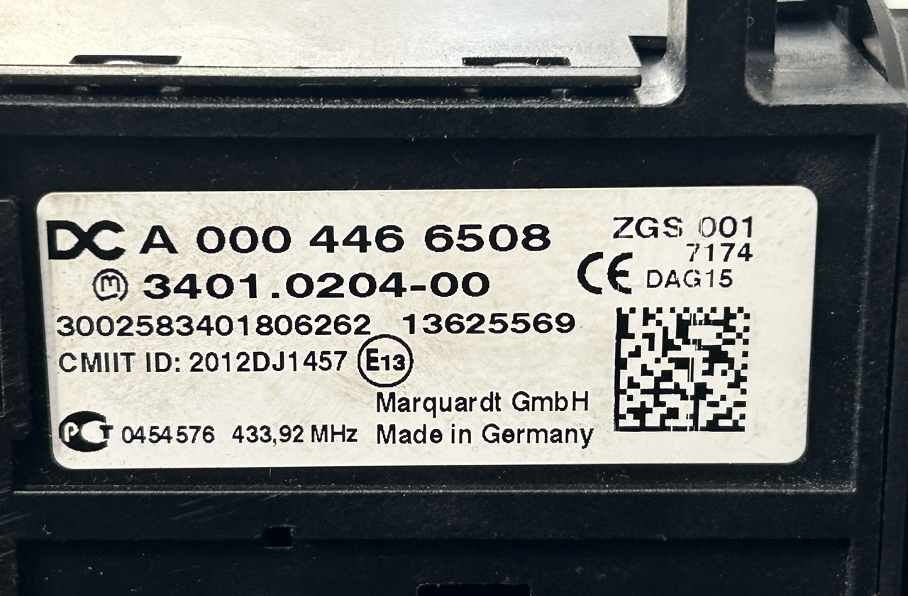 MERCEDES-BENZ ACTROS MP4 START/STOP IGNITION SWITCH - Cruscotto per Camion: foto 5 MERCEDES-BENZ ACTROS MP4 START/STOP IGNITION SWITCH - Cruscotto per Camion: foto 5