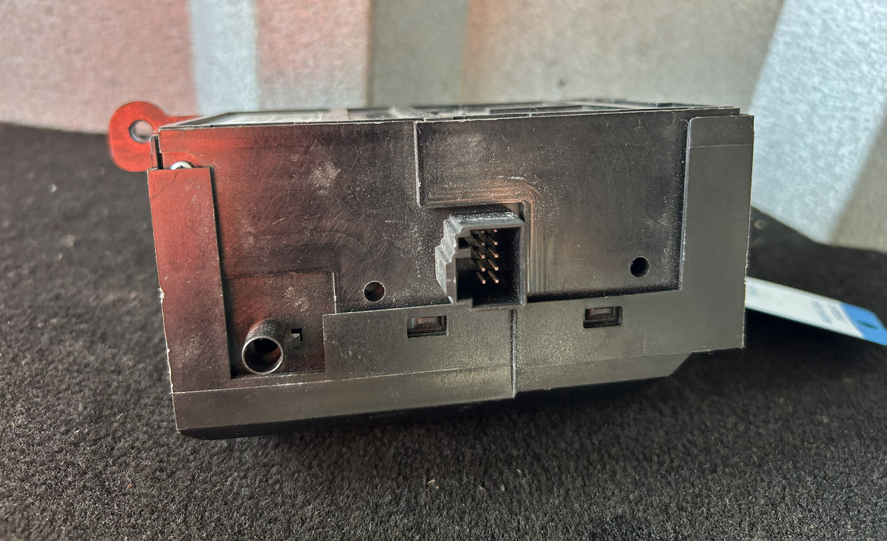 MERCEDES-BENZ ACTROS MP4 START/STOP IGNITION SWITCH - Cruscotto per Camion: foto 4 MERCEDES-BENZ ACTROS MP4 START/STOP IGNITION SWITCH - Cruscotto per Camion: foto 4