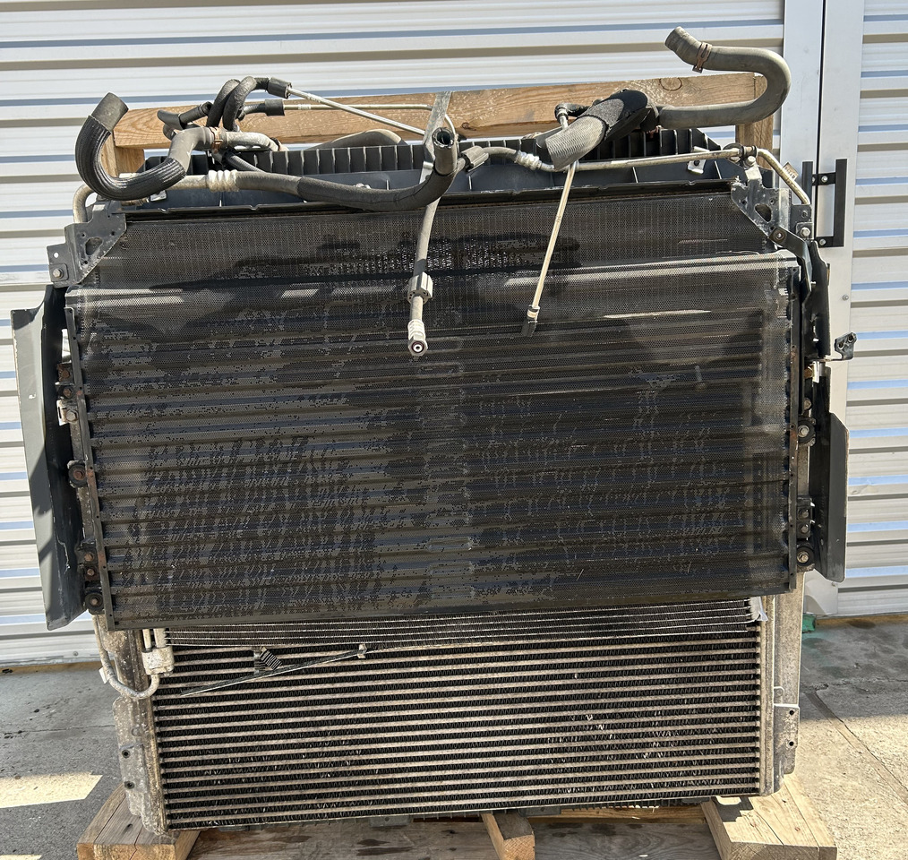Mercedes ACTROS MP4 COOLERS SET - Frigorifero: foto 1 Mercedes ACTROS MP4 COOLERS SET - Frigorifero: foto 1