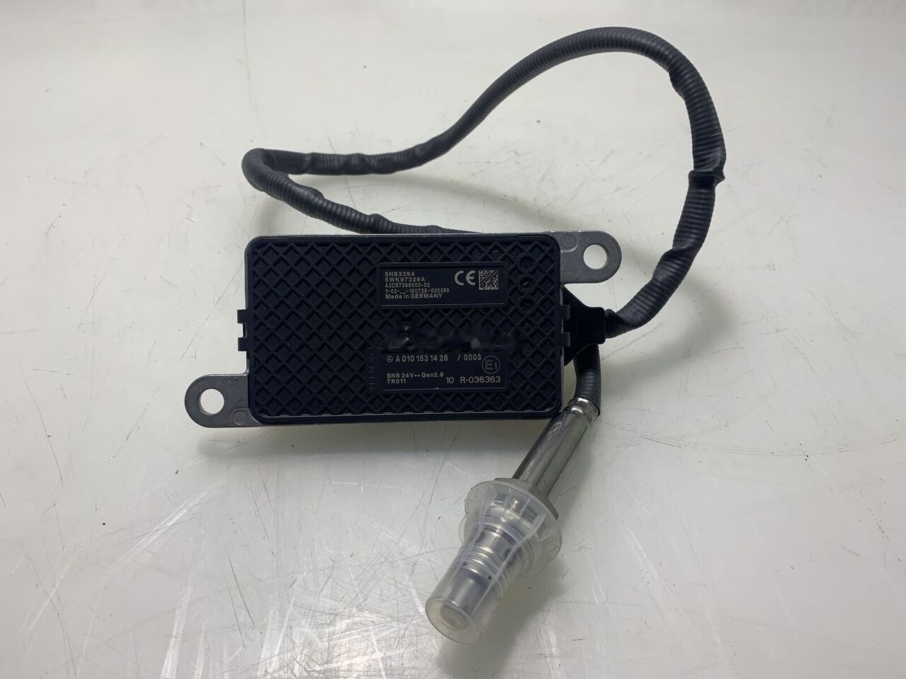 Mercedes-Benz ACTROS A 0101531428 Mercedes-Benz ACTROS truck - Sensor per Camion: foto 1 Mercedes-Benz ACTROS A 0101531428 Mercedes-Benz ACTROS truck - Sensor per Camion: foto 1