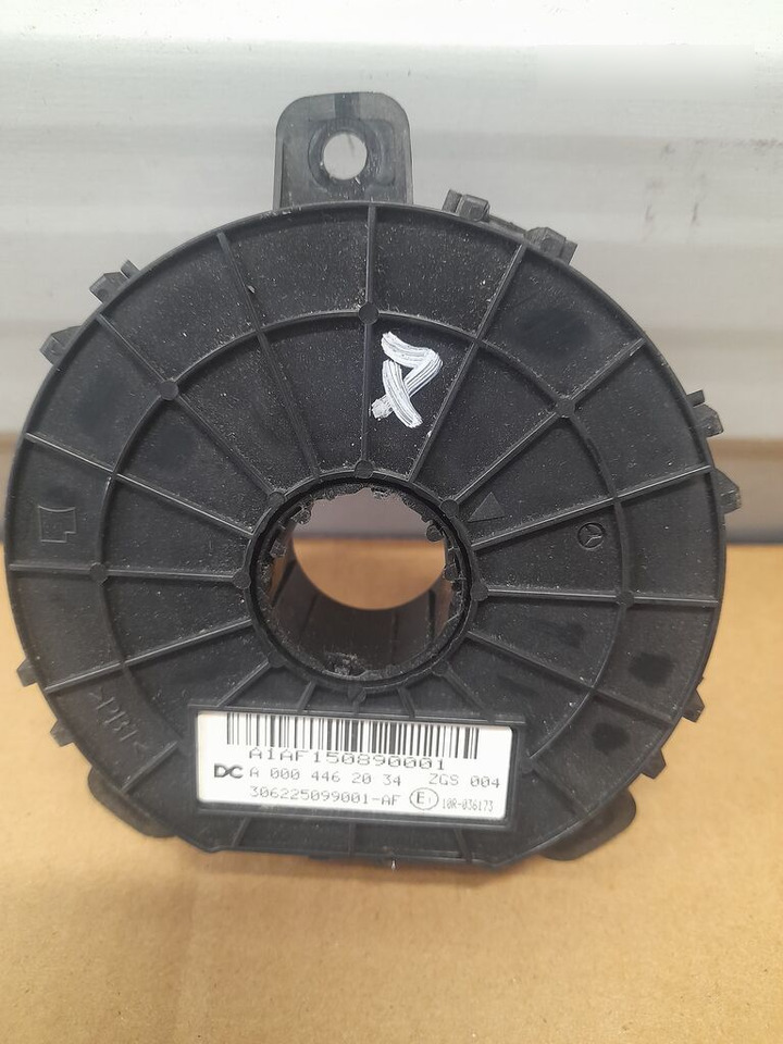 Mercedes-Benz ACTROS MP4 A0004462034 - Sensor per Camion: foto 2 Mercedes-Benz ACTROS MP4 A0004462034 - Sensor per Camion: foto 2