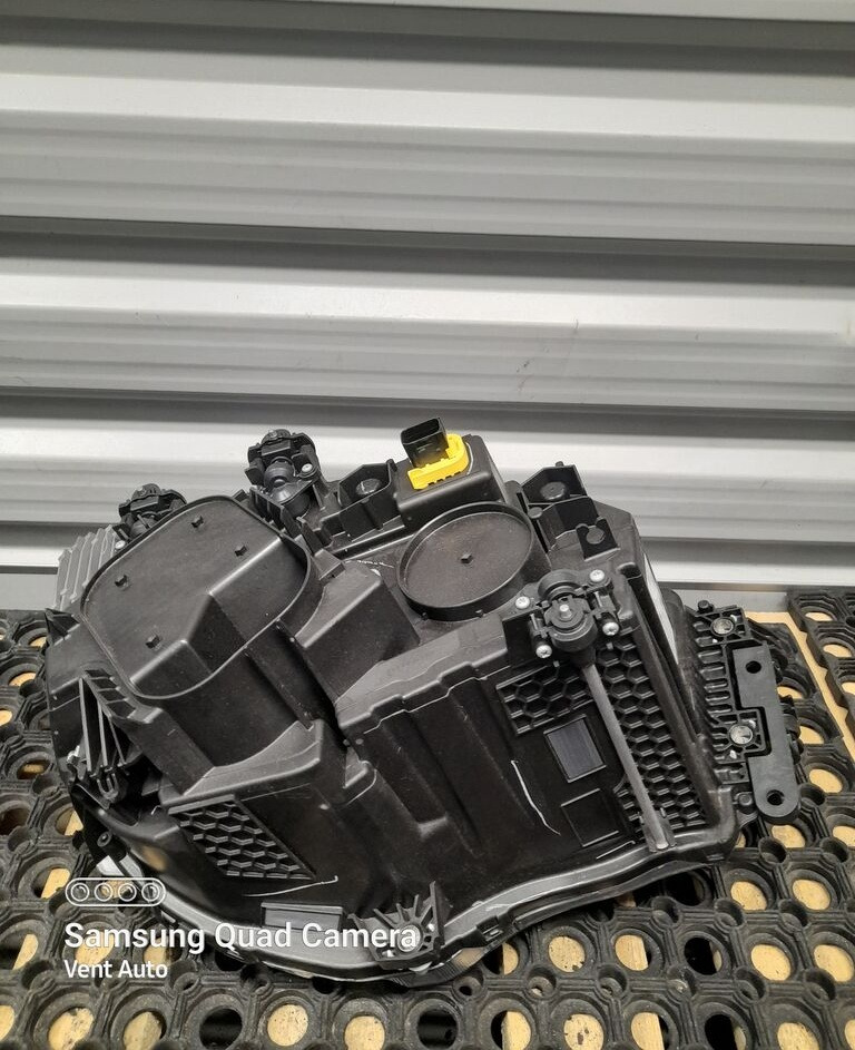 Mercedes-Benz ACTROS MP4 MP5 A9618203059 Mercedes-Benz ACTROS MP4 truck - Fanale per Camion: foto 2 Mercedes-Benz ACTROS MP4 MP5 A9618203059 Mercedes-Benz ACTROS MP4 truck - Fanale per Camion: foto 2