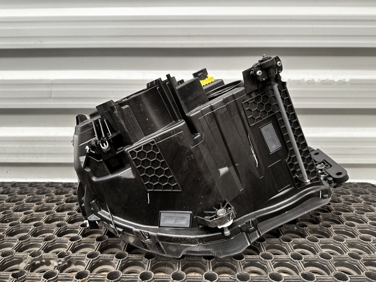 Mercedes-Benz LED ACTROS AROCS MP5 Mercedes-Benz ACTROS MP4 - Fanale per Camion: foto 5 Mercedes-Benz LED ACTROS AROCS MP5 Mercedes-Benz ACTROS MP4 - Fanale per Camion: foto 5